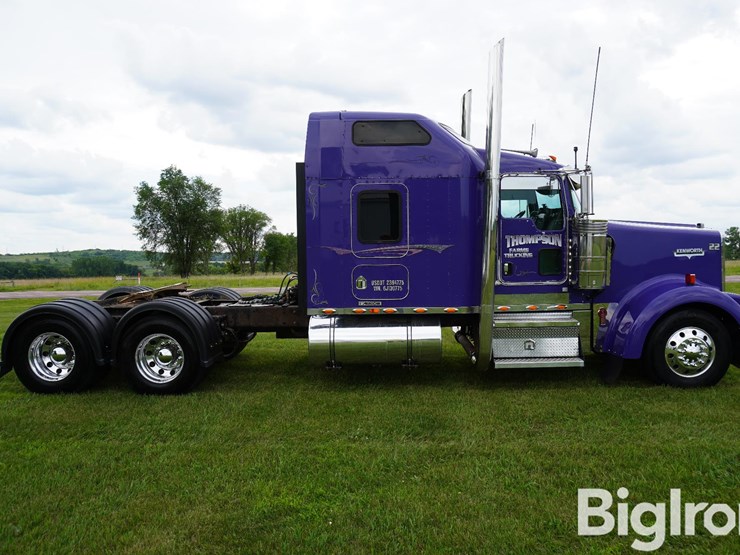 2006-kenworth-w900l-image-4