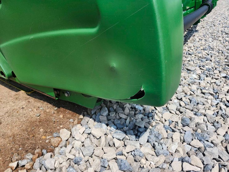 2014-john-deere-635f-grain-head-image-11