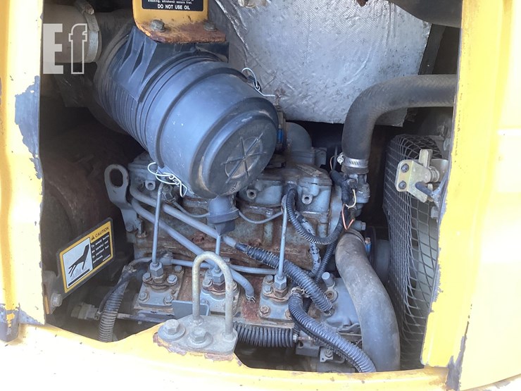 2004-deere-35c-image-15