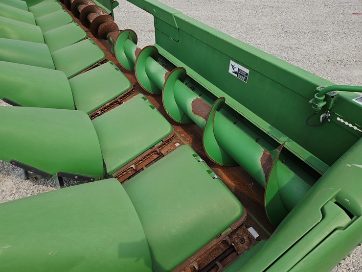 2009-john-deere-608c-image-4