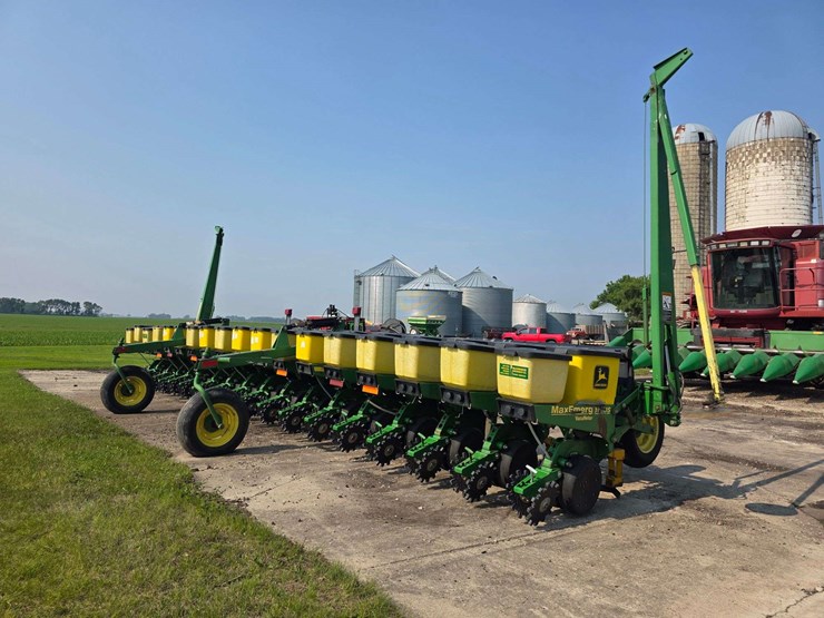 john-deere-1710-image-7