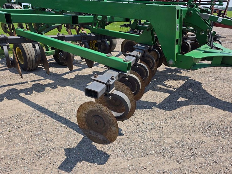john-deere-2700-image-6