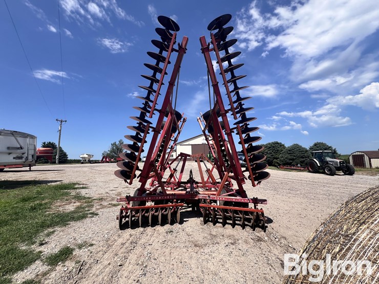 massey-ferguson-820-image-6