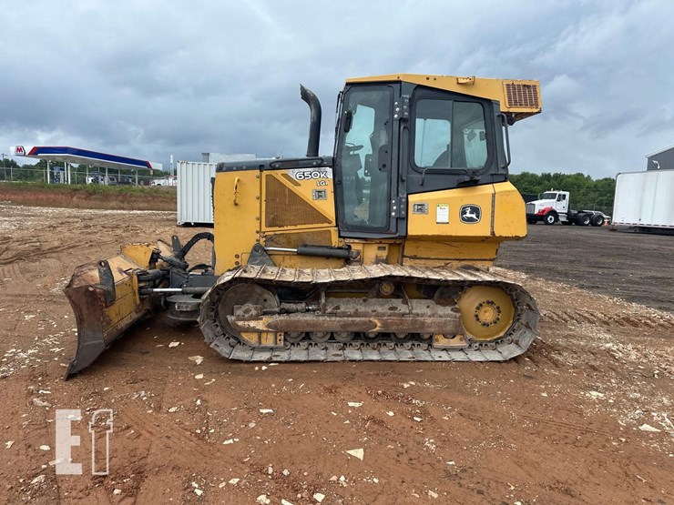 2013-deere-650k-lgp-image-10