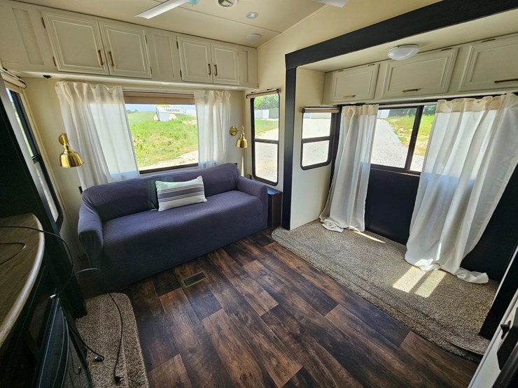 #20735-•-2017-forest-river-sierra-camper-image-197