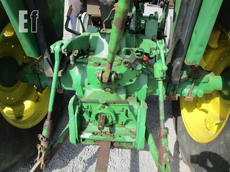 john-deere-2355-image-9