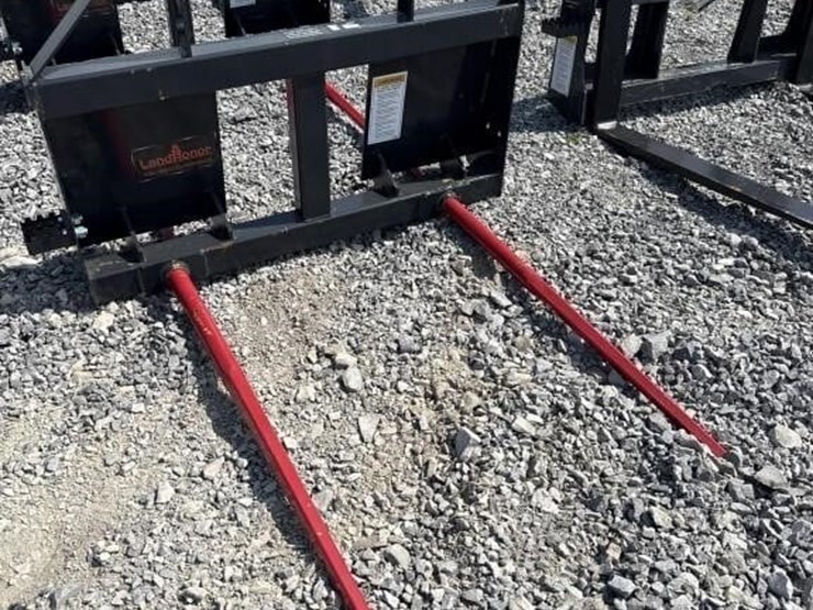 land-honor-skid-steer-bale-spear-image-1