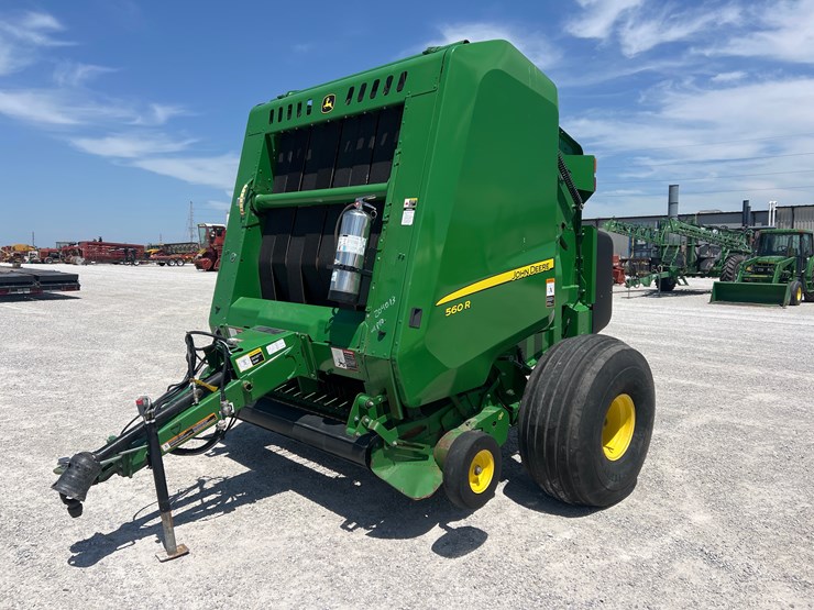 2020-john-deere-560r-image-1