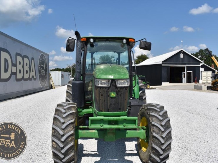 2017-john-deere-6120e-image-19