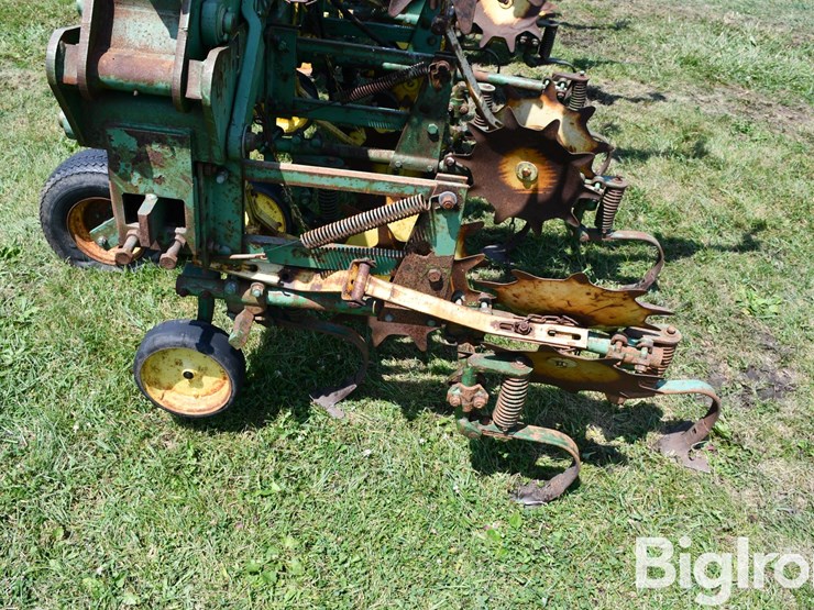 john-deere-85-image-14