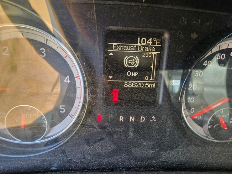2017-dodge-ram-5500-image-27