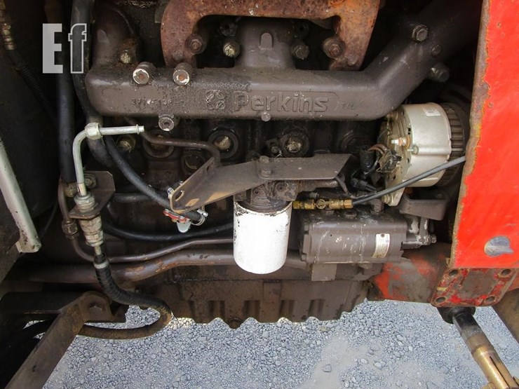 massey-ferguson-383-image-12