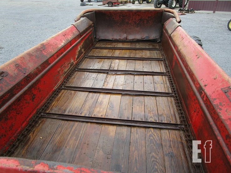 new-holland-519-image-2