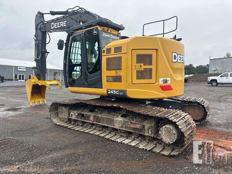 2021-deere-245g-lc-image-5
