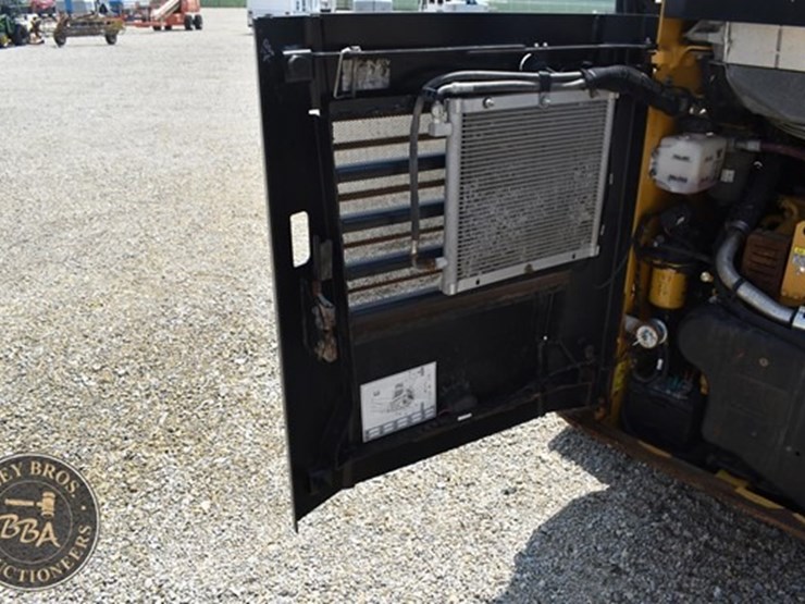 2019-caterpillar-289d-image-31