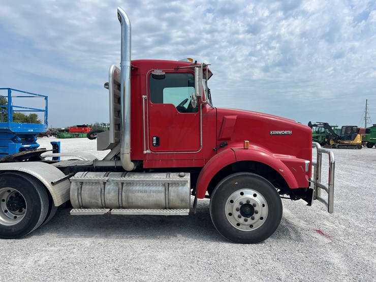 kenworth-t800-image-3