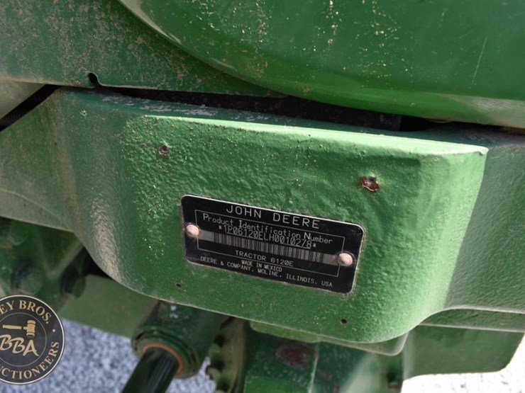 2017-john-deere-6120e-image-18