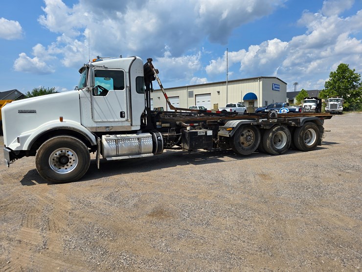 2012-kenworth-t800-image-8