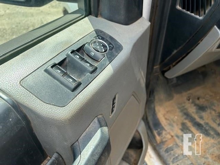 2016-ford-f150-image-10