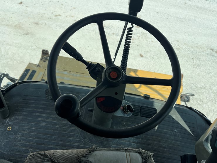 1999-caterpillar-lexion-465-image-9
