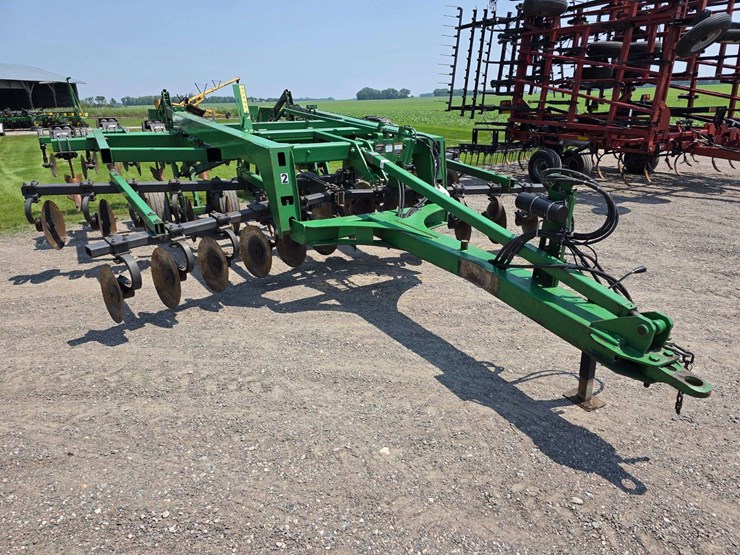 john-deere-2700-image-4