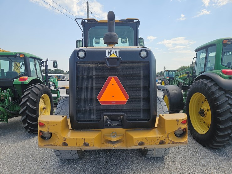2015-caterpillar-930k-image-11