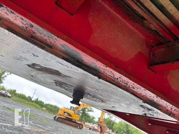 38'-flatbed-trailer-image-13