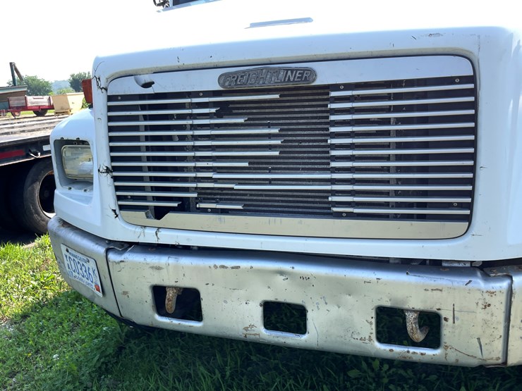 #1013-•-1992-freightliner-cummins-(has-mn-title)-image-17