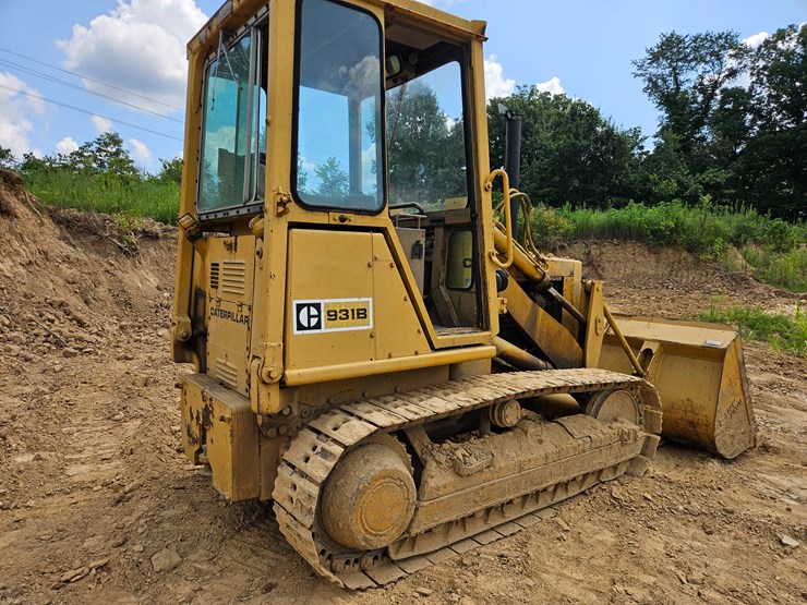 caterpillar-931b-image-17