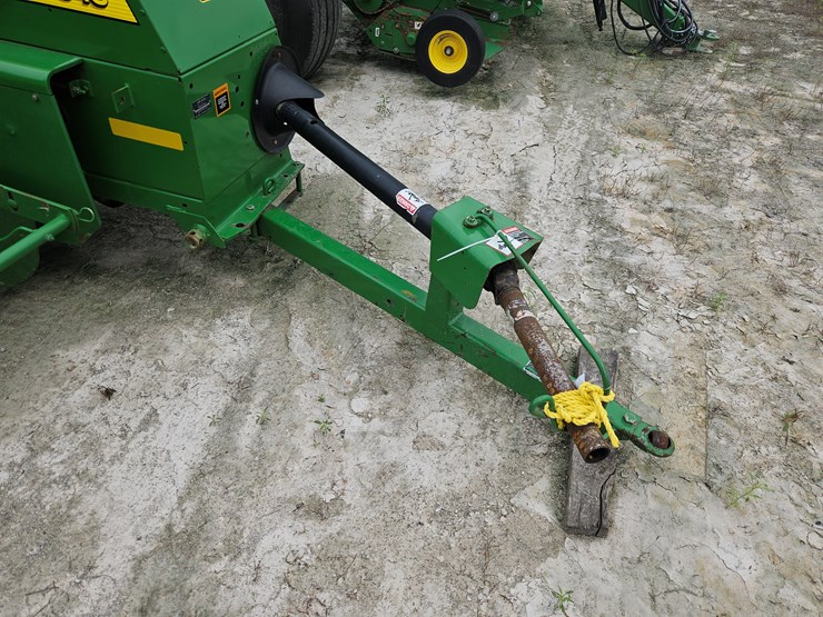 2010-john-deere-348-image-2