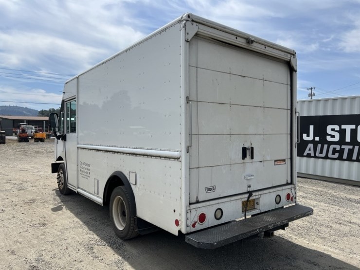 2014-freightliner-mt45-image-6