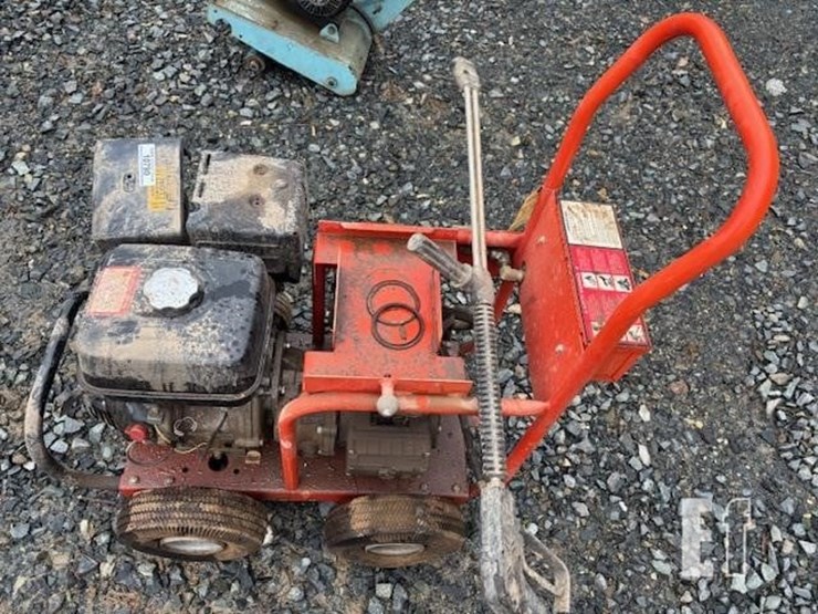 general-j3000-pressure-washer-image-1