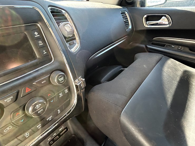 2016-dodge-durango-image-38