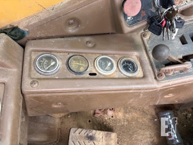 1981-caterpillar-621b-image-10