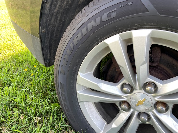 #1041-•-2014-chevy-equinox-awd-(has-wi-title)-image-26
