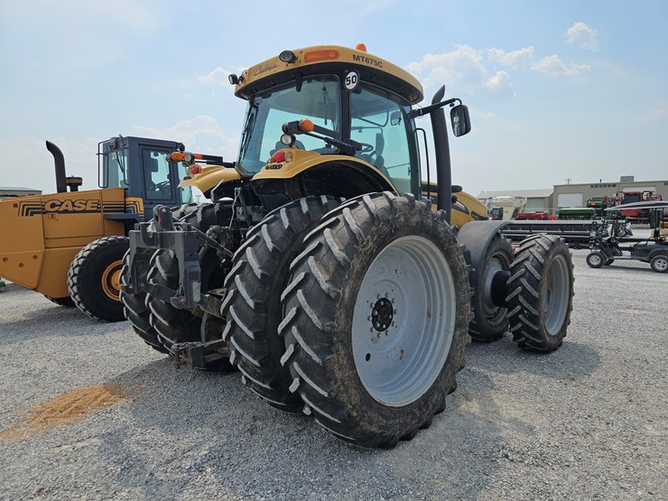 2009-challenger-mt675c-image-17