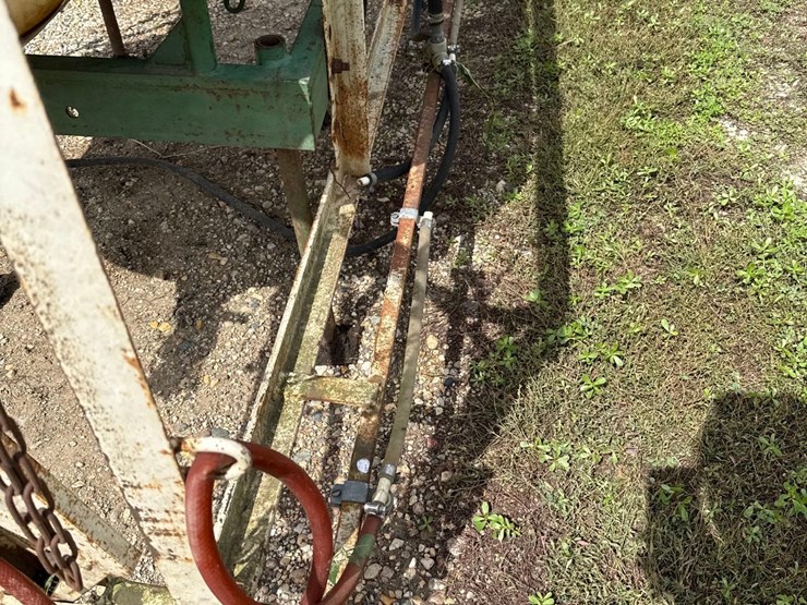 3pt-sprayer-with-booms-image-16