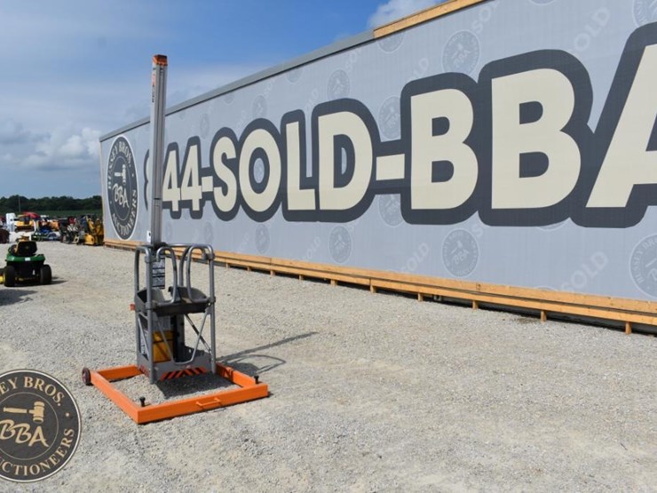 2012-jlg-fs80-image-9