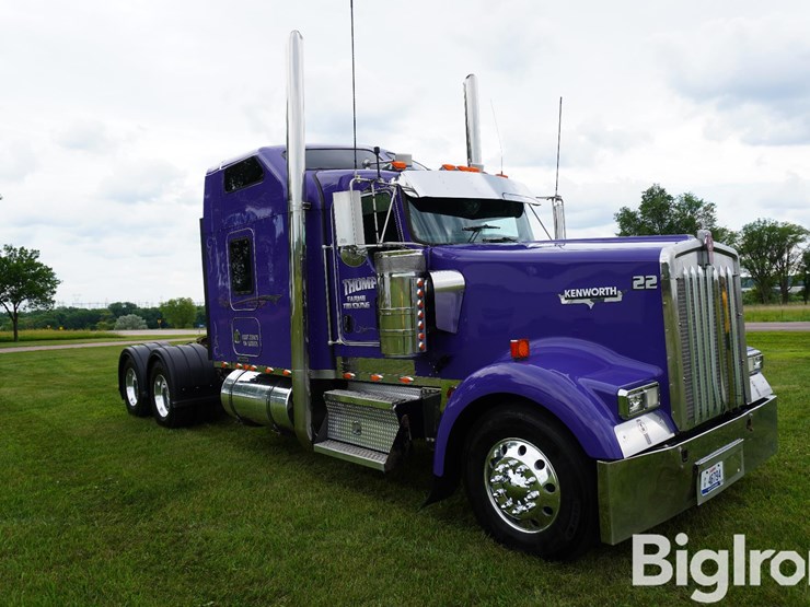 2006-kenworth-w900l-image-3