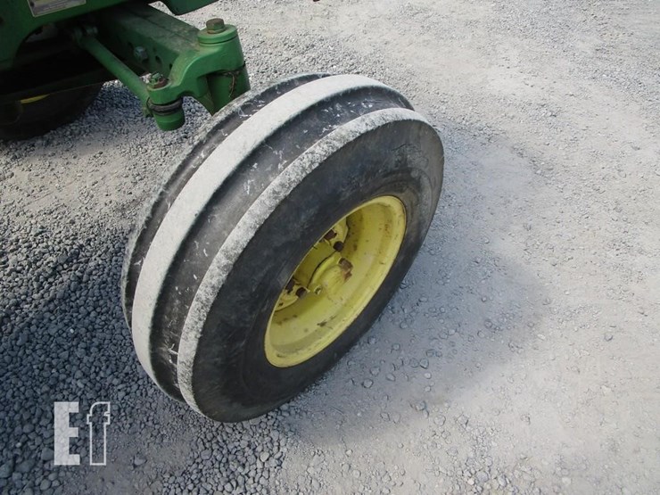 john-deere-2355-image-17