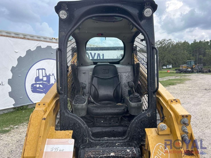2017-caterpillar-259d-image-11