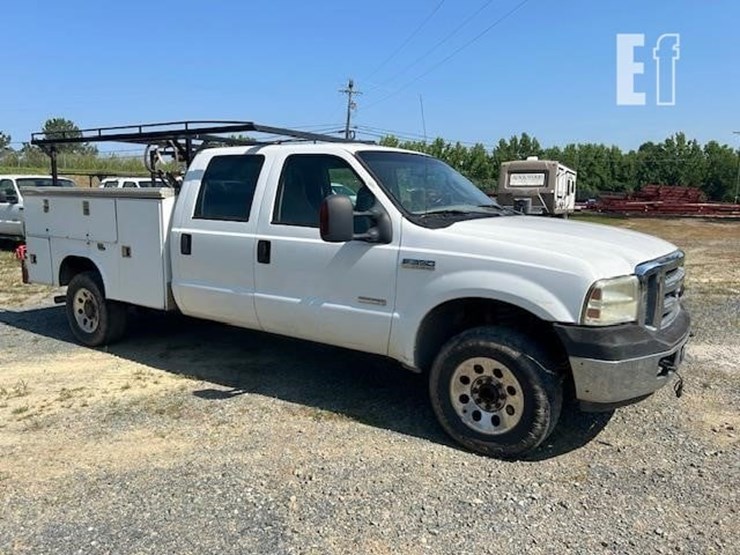2006-ford-f350-image-3