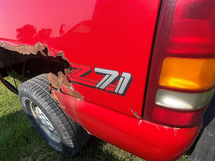 #1040-•-2000-chevy-1500-truck-(has-wi-title)-image-45