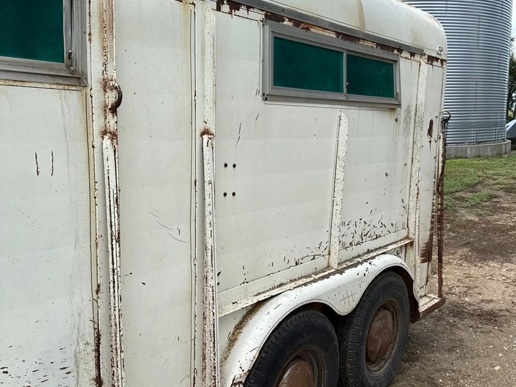 7ft-x-22ft-show-me-livestock-trailer-image-21