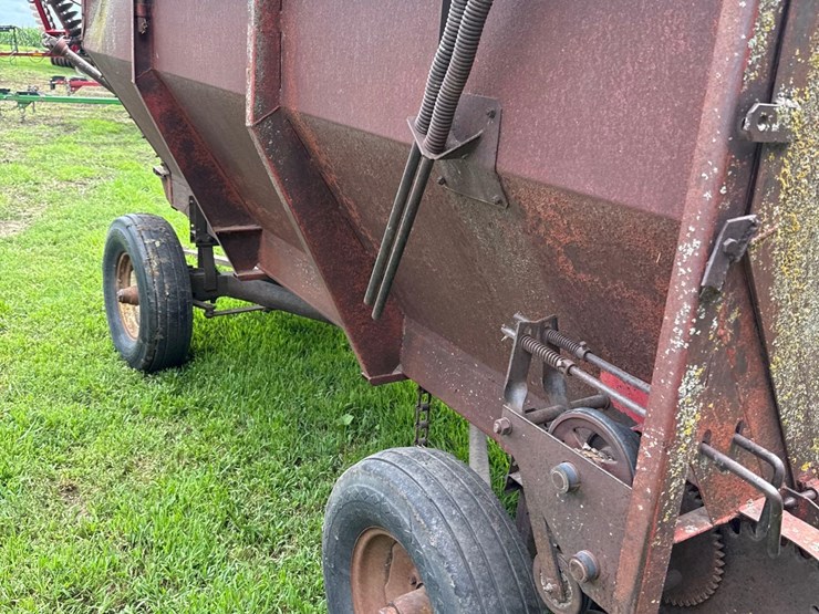 6ft-x-12ft-steel-silage-wagon-image-8