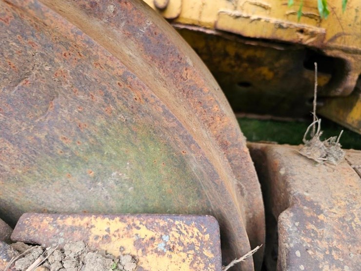 caterpillar-d7-image-12
