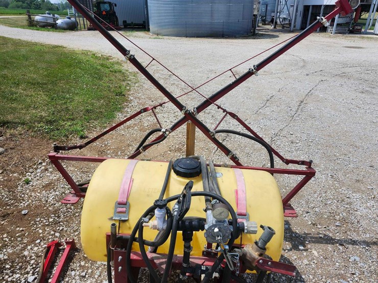 demco-85-gal-sprayer-image-3