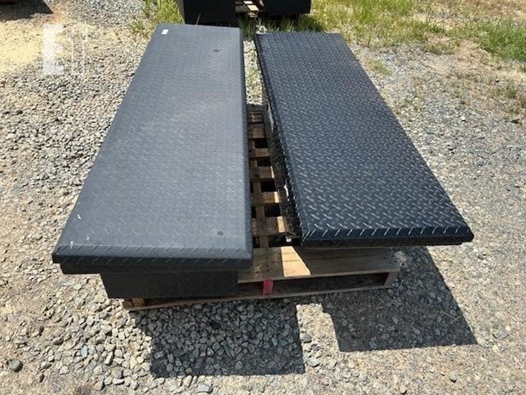 (2)-alum-toolboxes-for-reg-size-pickup-truck-image-5