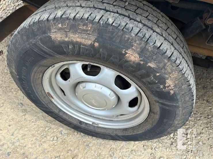 2016-ford-f150-image-21