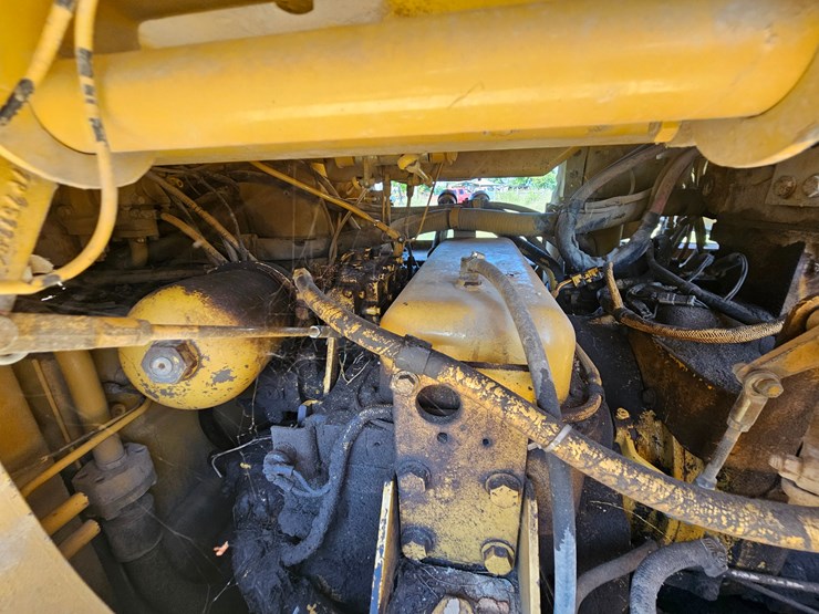 caterpillar-963-image-64